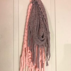 INFINITY KNIT SCARF